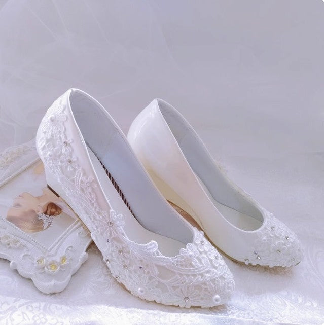 Women's Wedding Shoes Decorative Heel Wedding Heels Bridal Shoes With Beading